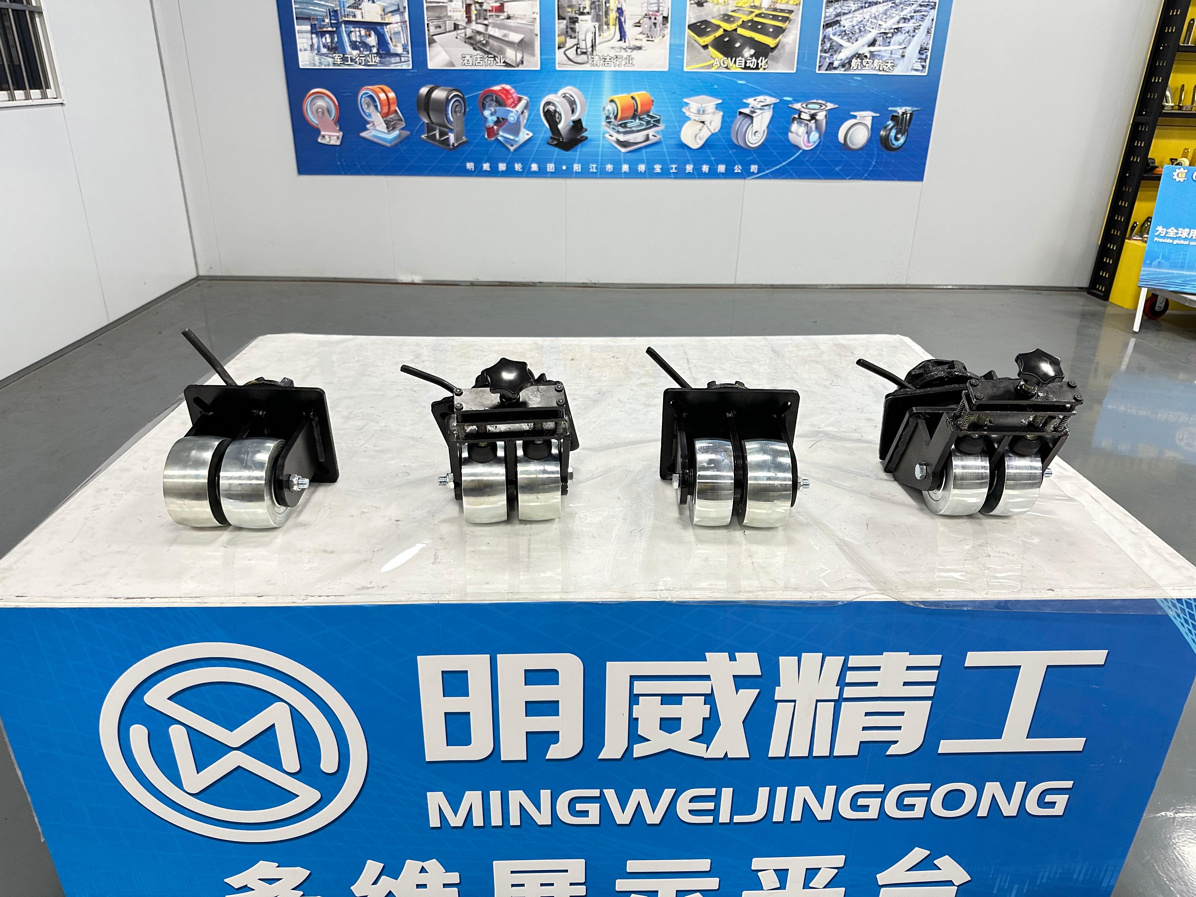 光伏集装箱移动脚轮1.13.jpg