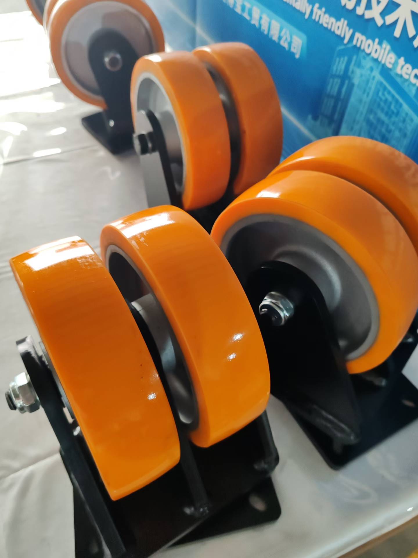抗冲击铁芯聚氨酯双轮200x55 3000KG.jpg